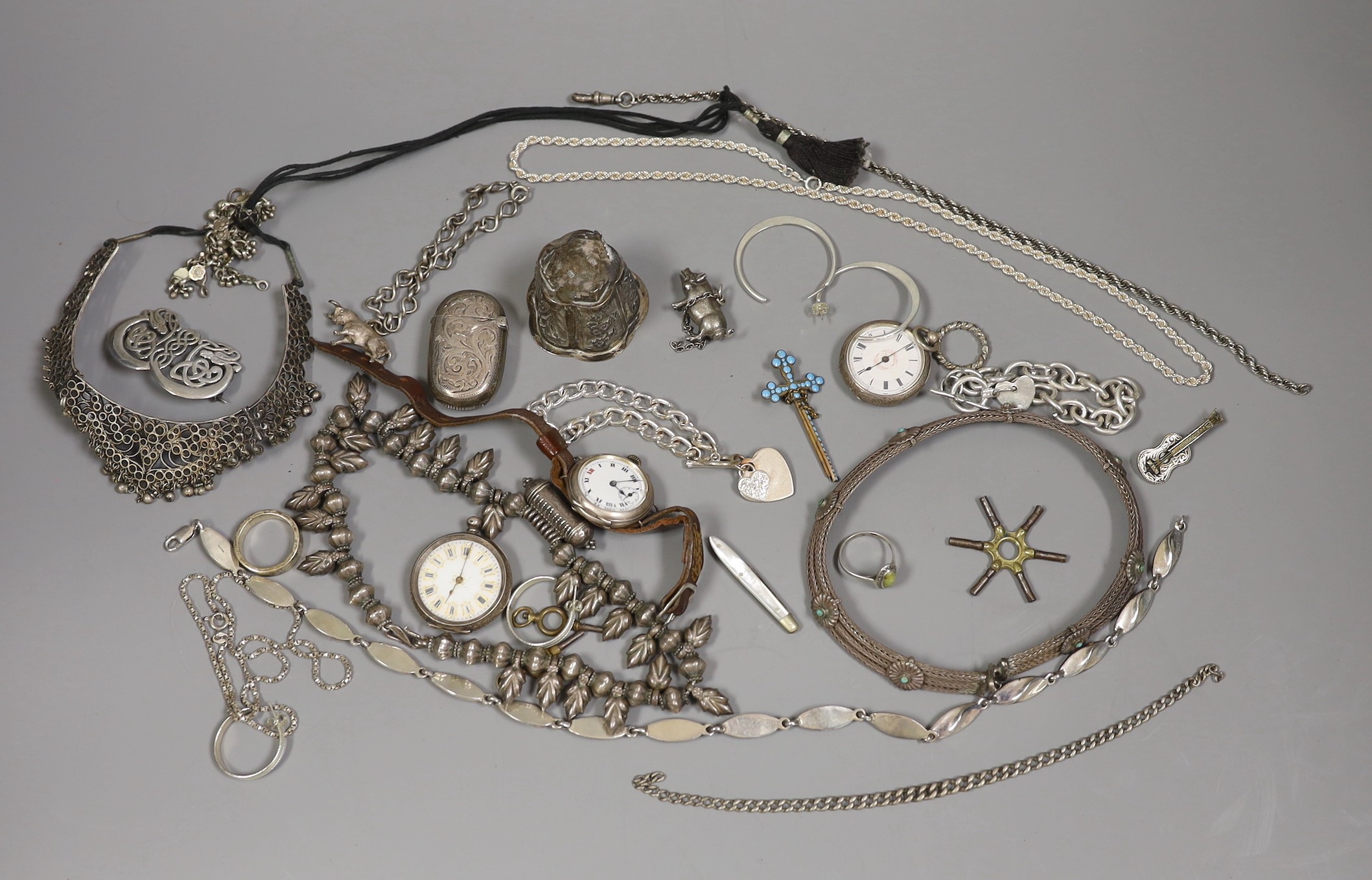 Assorted mainly silver and white metal jewellery, including vesta case, a Chinese white metal salt, a white metal propelling pencil modelled as a pig, two fob watches and a wrist watch, bracelet chains, a plated guitar b